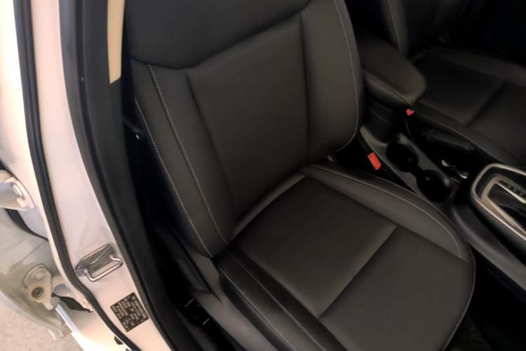 Used Ford Escort 2017 Happiness Edition 1.5L Automatic Fashion Version Right Front Seat