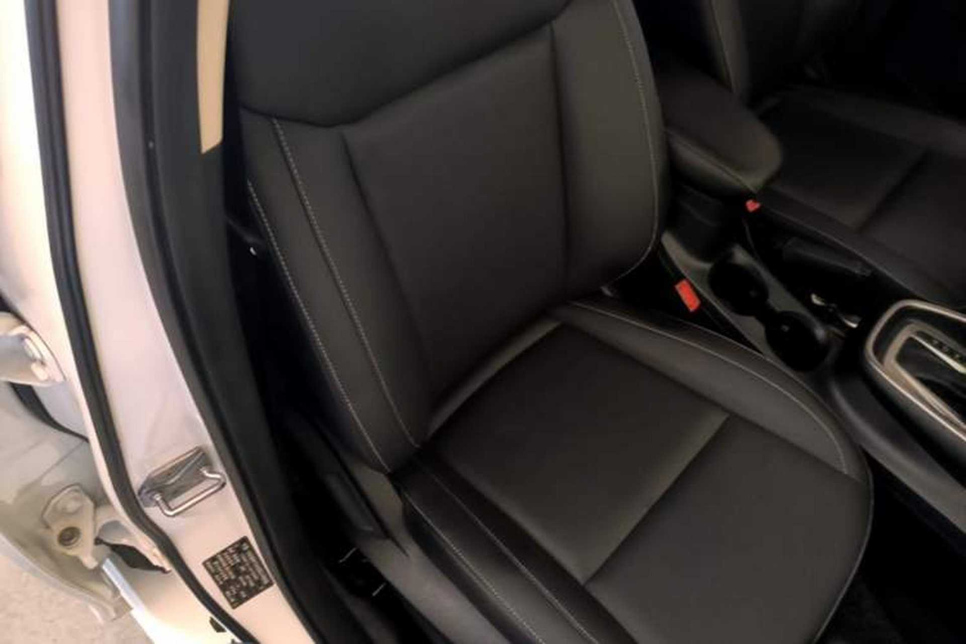 Used Ford Escort 2017 Happiness Edition 1.5L Automatic Fashion Version Right Front Seat