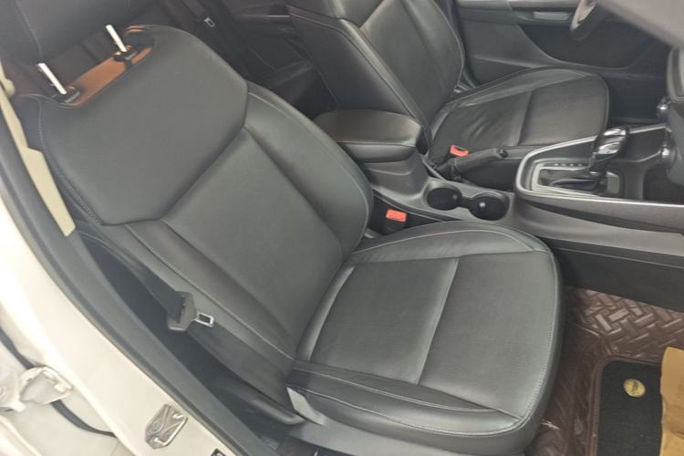 Used Ford Escort 2017 Happiness Edition 1.5L Automatic Fashion Version Right Front Seat