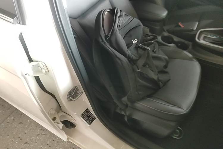 Used Ford Escort 2017 Happiness Edition 1.5L Automatic Fashion Version Right Front Seat