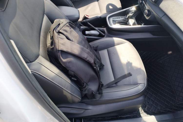 Used Ford Escort 2017 Happiness Edition 1.5L Automatic Fashion Version Right Front Seat