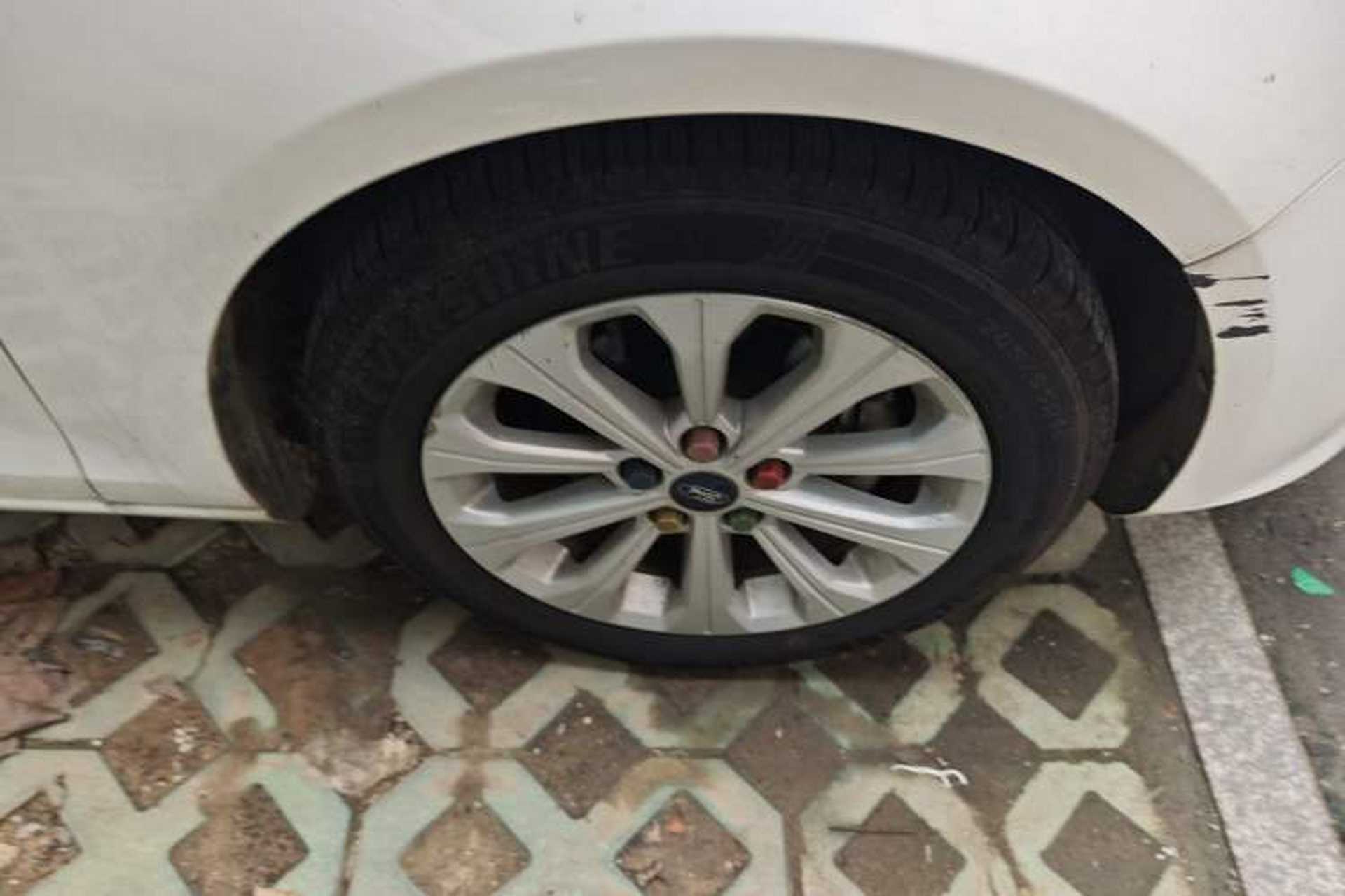 Used Ford Escort 2017 Happiness Edition 1.5L Automatic Fashion Version Right Front Wheel Hub