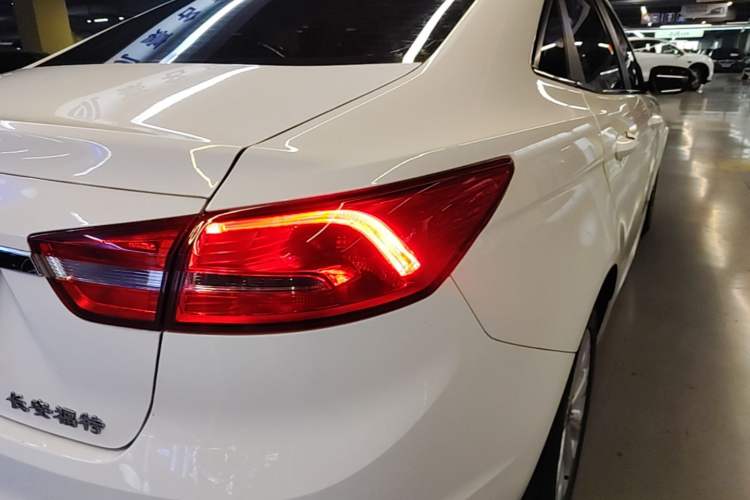 Used Ford Escort 2017 Happiness Edition 1.5L Automatic Fashion Version Right Rear Taillight