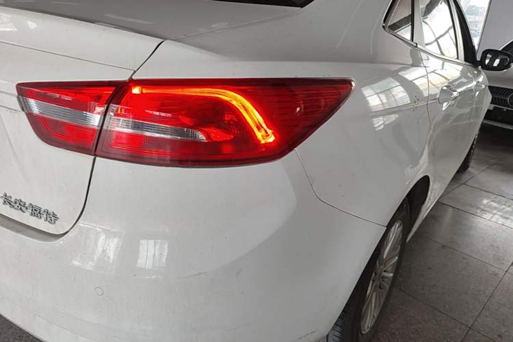 Used Ford Escort 2017 1.5L Automatic Comfort Model Right Rear Taillight