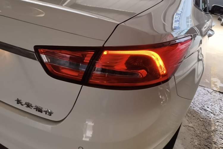 Used Ford Escort 2017 Happy Edition 1.5L Manual Fashion Model Right Rear Taillight