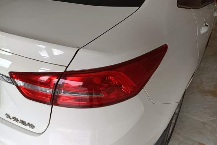 Used Ford Escort 2017 Happiness Edition 1.5L Automatic Fashion Version Right Rear Taillight