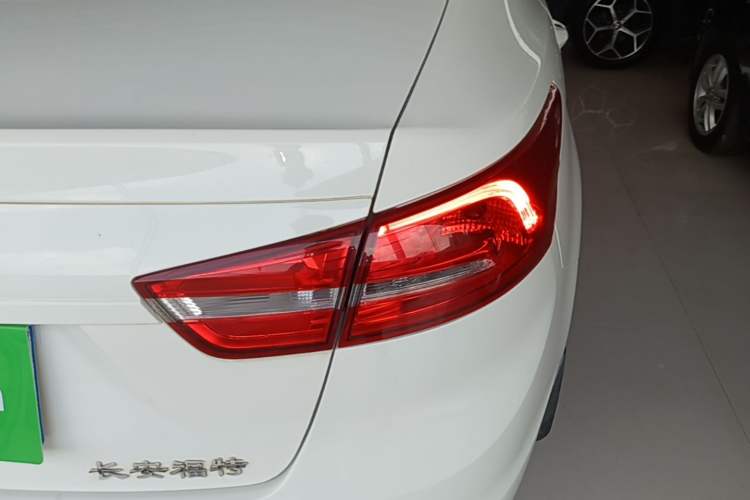 Used Ford Escort 2017 Revised Version 1.5L Automatic Comfort Edition Right Rear Taillight