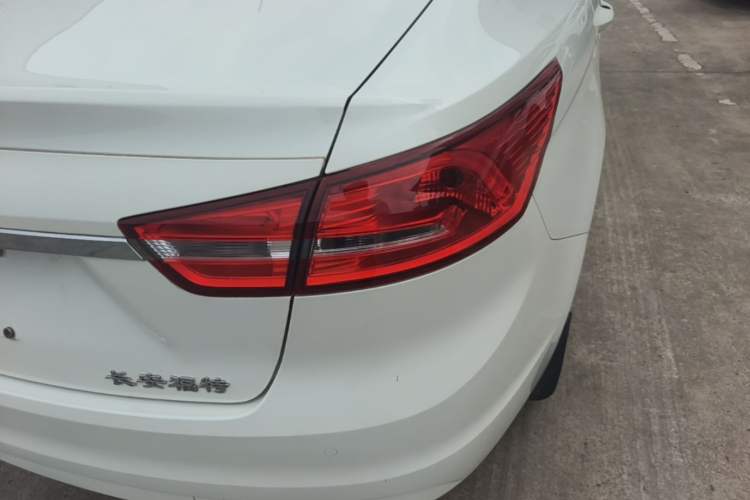 Used Ford Escort 2017 Happiness Edition 1.5L Automatic Fashion Version Right Rear Taillight