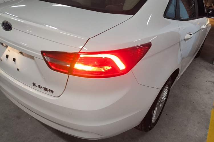 Used Ford Escort 2017 Revised Version 1.5L Automatic Comfort Edition Right Rear Taillight