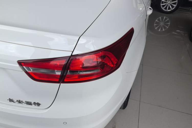 Used Ford Escort 2017 Revised Version 1.5L Automatic Comfort Edition Right Rear Taillight
