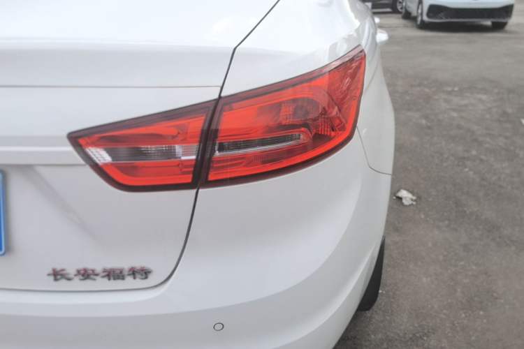 Used Ford Escort 2017 Revised Version 1.5L Automatic Comfort Edition Right Rear Taillight