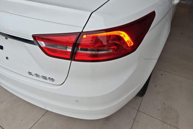Used Ford Escort 2017 Happiness Edition 1.5L Automatic Fashion Version Right Rear Taillight