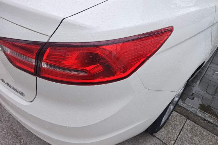 Used Ford Escort 2017 Happiness Edition 1.5L Automatic Fashion Version Right Rear Taillight