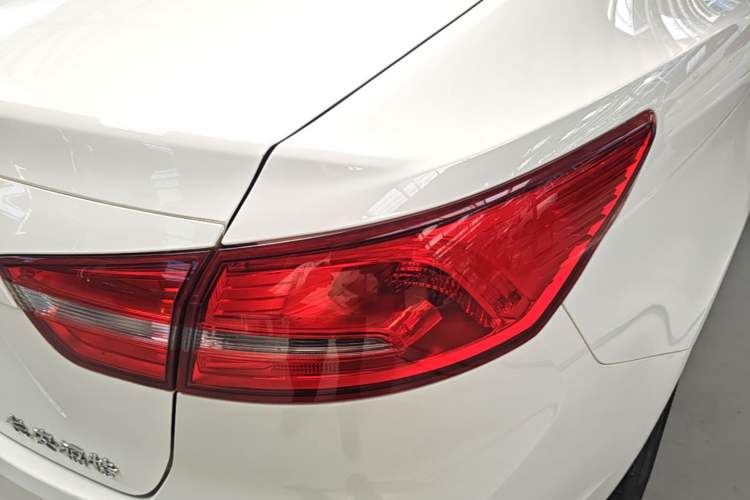 Used Ford Escort 2017 Revised Version 1.5L Automatic Comfort Edition Right Rear Taillight