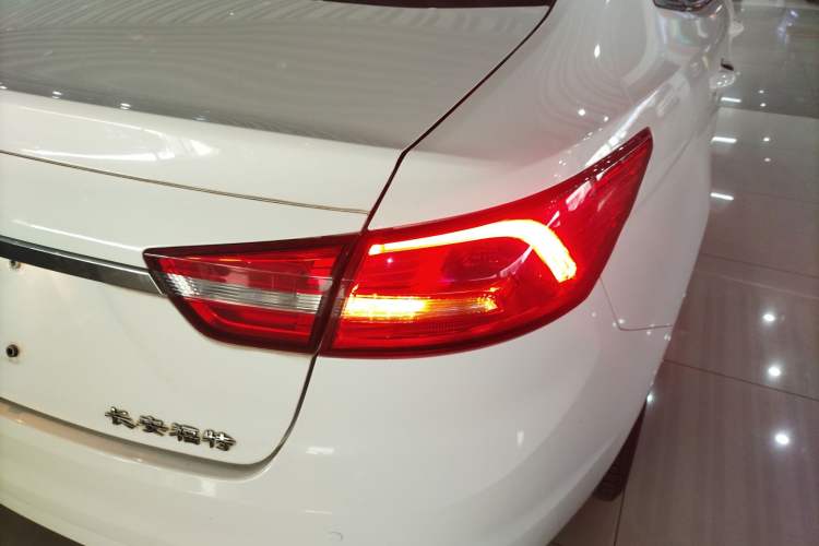 Used Ford Escort 2017 Happiness Edition 1.5L Automatic Fashion Version Right Rear Taillight
