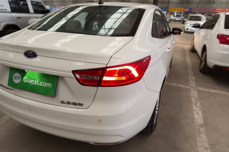 Used Ford Escort 2017 Revised Version 1.5L Manual Comfort Edition Right Rear Taillight