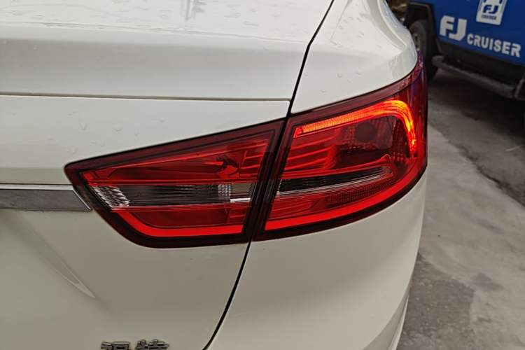 Used Ford Escort 2017 Happiness Edition 1.5L Automatic Fashion Version Right Rear Taillight