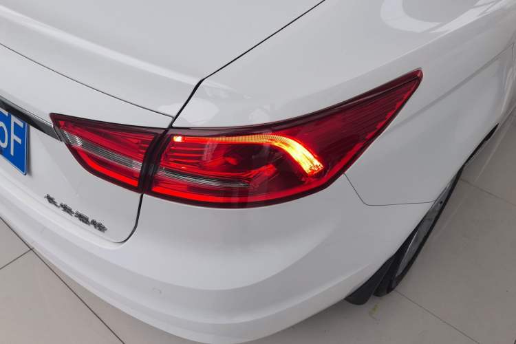 Used Ford Escort 2017 Happiness Edition 1.5L Automatic Fashion Version Right Rear Taillight