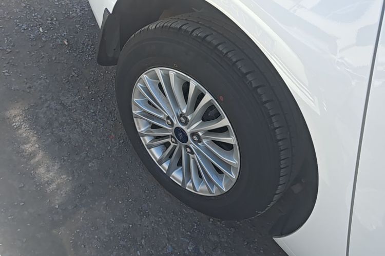 Used Ford Escort 2017 Revised Version 1.5L Manual Comfort Edition Right Rear Wheel Hub