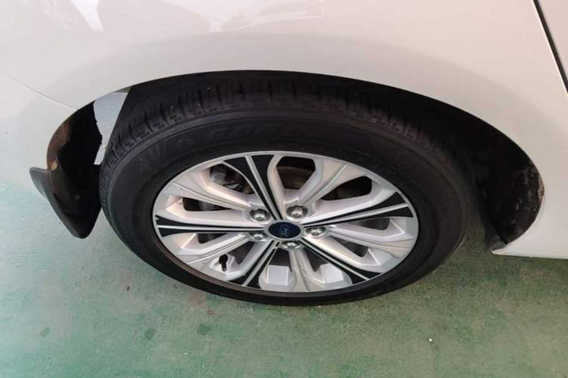 Used Ford Escort 2017 Happiness Edition 1.5L Automatic Fashion Version Right Rear Wheel Hub