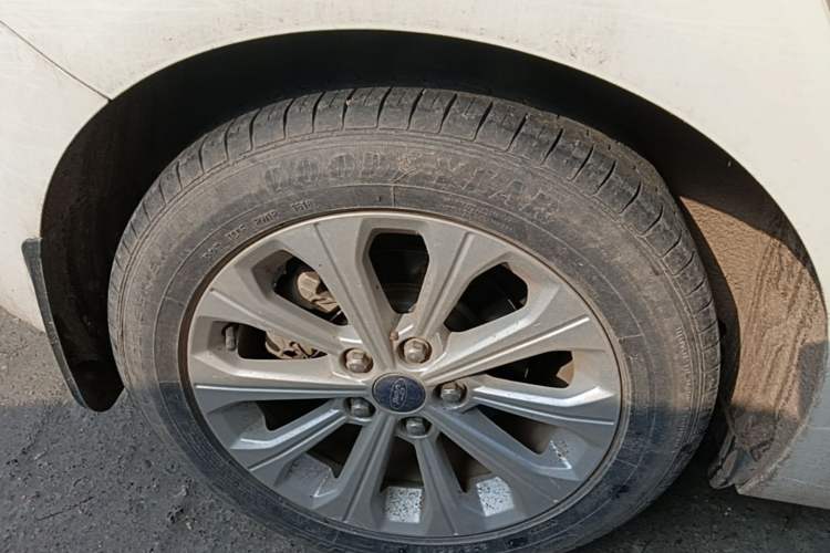 Used Ford Escort 2017 Happy Edition 1.5L Manual Fashion Model Right Rear Wheel Hub
