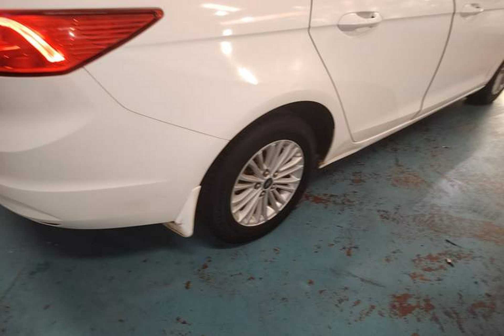 Used Ford Escort 2017 1.5L Automatic Comfort Model Right Rear Wheel Hub