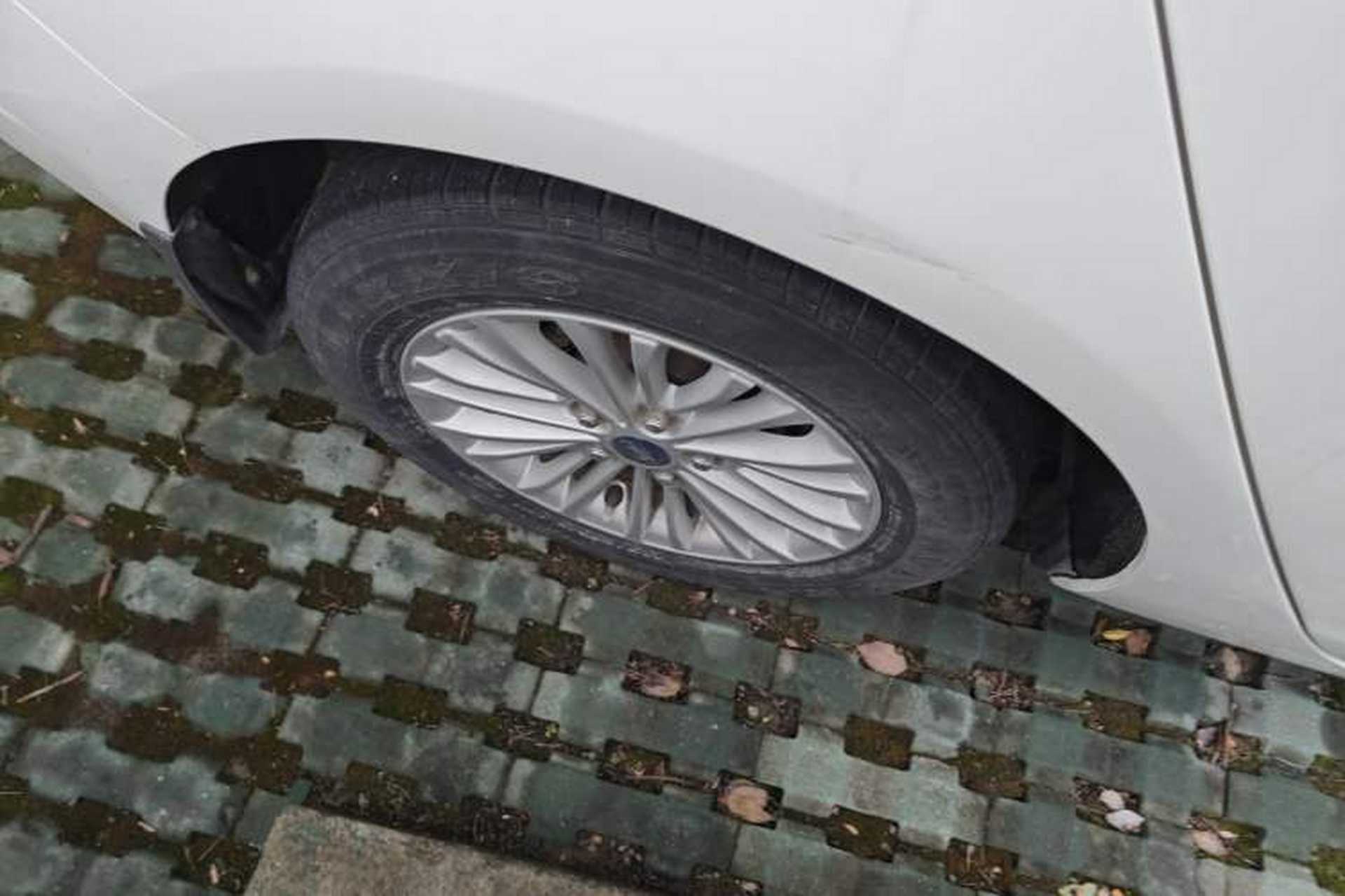 Used Ford Escort 2017 Revised Version 1.5L Automatic Comfort Edition Right Rear Wheel Hub