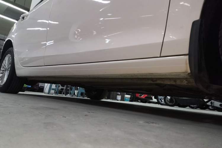 Used Ford Escort 2017 Revised Version 1.5L Manual Comfort Edition Right Side Sill