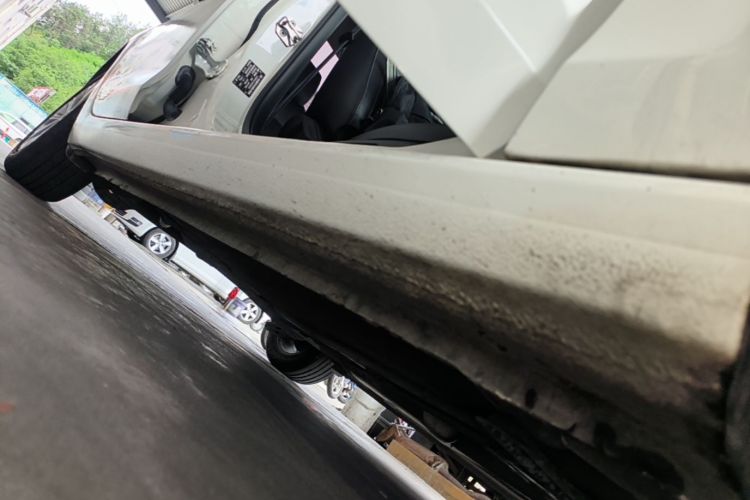 Used Ford Escort 2017 Happiness Edition 1.5L Automatic Fashion Version Right Side Sill