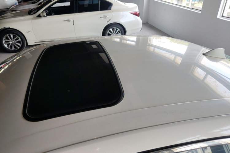 Used Ford Escort 2017 Happiness Edition 1.5L Automatic Fashion Version Roof