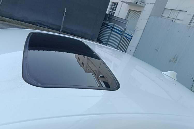 Used Ford Escort 2017 Happiness Edition 1.5L Automatic Fashion Version Roof