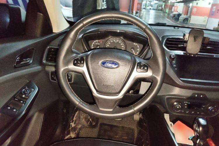 Used Ford Escort 2017 Happiness Edition 1.5L Automatic Fashion Version Steering Wheel
