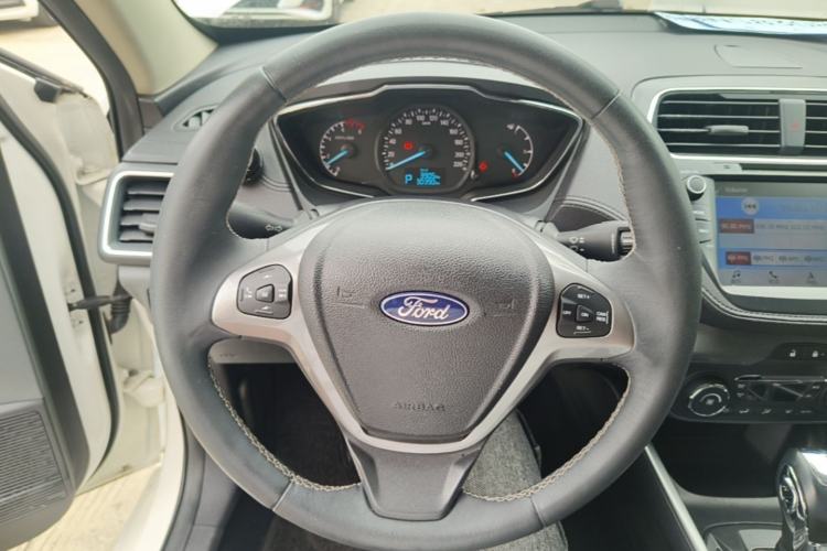 Used Ford Escort 2017 Happiness Edition 1.5L Automatic Fashion Version Steering Wheel