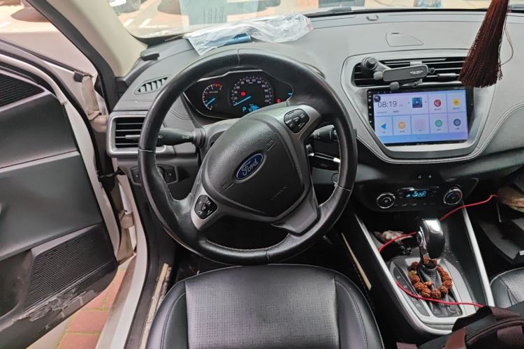 Used Ford Escort 2017 Happiness Edition 1.5L Automatic Fashion Version Steering Wheel