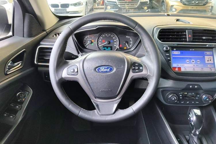 Used Ford Escort 2017 Happiness Edition 1.5L Automatic Fashion Version Steering Wheel