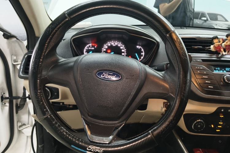 Used Ford Escort 2017 1.5L Manual Comfort Model Steering Wheel