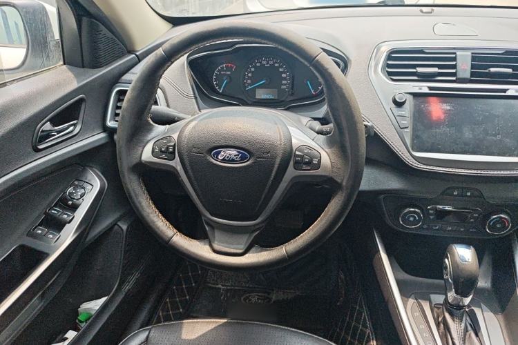Used Ford Escort 2017 Happiness Edition 1.5L Automatic Fashion Version Steering Wheel