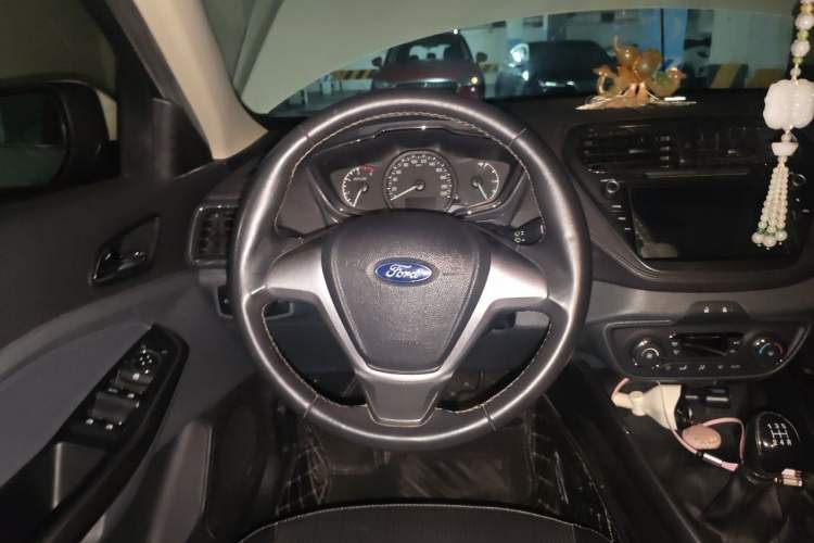 Used Ford Escort 2017 Happy Edition 1.5L Manual Fashion Model Steering Wheel