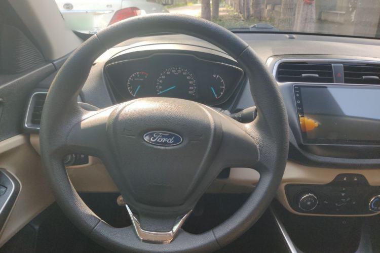 Used Ford Escort 2017 1.5L Manual Comfort Model Steering Wheel