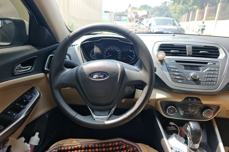 Used Ford Escort 2017 Revised Version 1.5L Automatic Comfort Edition Steering Wheel