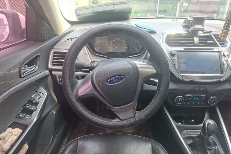 Used Ford Escort 2017 Happy Edition 1.5L Manual Fashion Model Steering Wheel