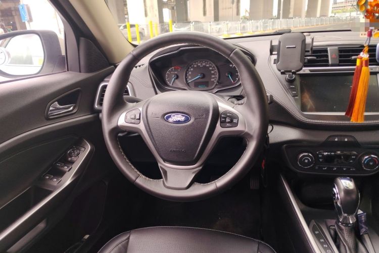 Used Ford Escort 2017 Happiness Edition 1.5L Automatic Fashion Version Steering Wheel