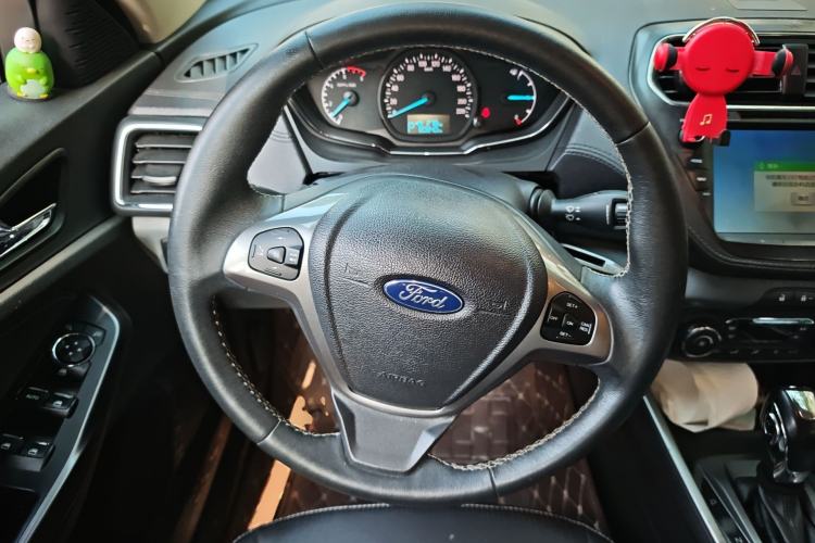 Used Ford Escort 2017 Happiness Edition 1.5L Automatic Fashion Version Steering Wheel