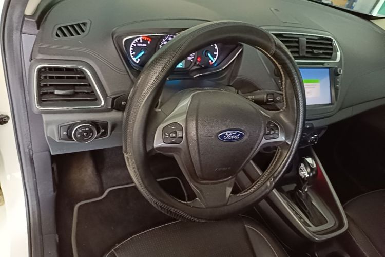 Used Ford Escort 2017 Happiness Edition 1.5L Automatic Fashion Version Steering Wheel