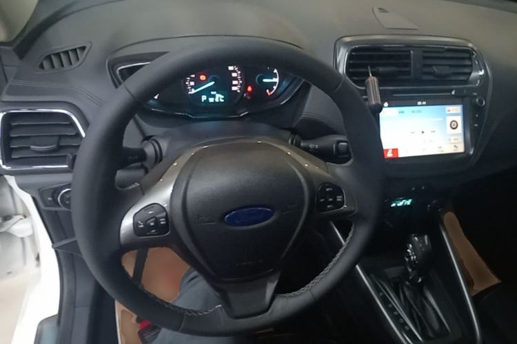 Used Ford Escort 2017 Happiness Edition 1.5L Automatic Fashion Version Steering Wheel