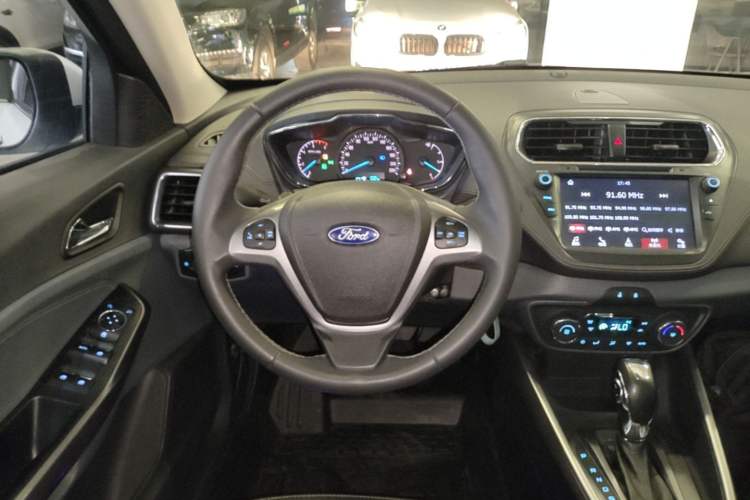 Used Ford Escort 2017 Happiness Edition 1.5L Automatic Fashion Version Steering Wheel
