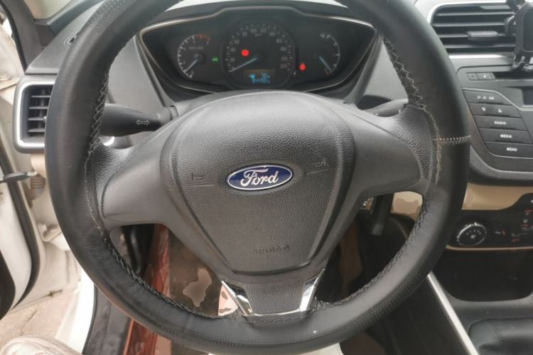 Used Ford Escort 2017 Revised Version 1.5L Manual Comfort Edition Steering Wheel
