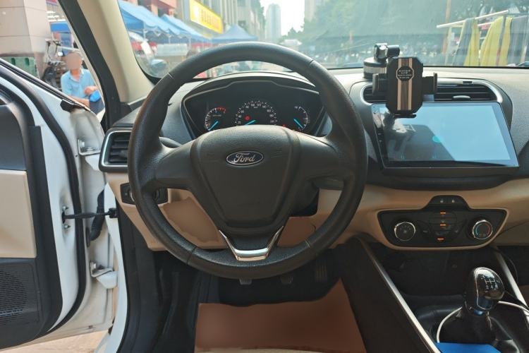 Used Ford Escort 2017 Revised Version 1.5L Manual Comfort Edition Steering Wheel