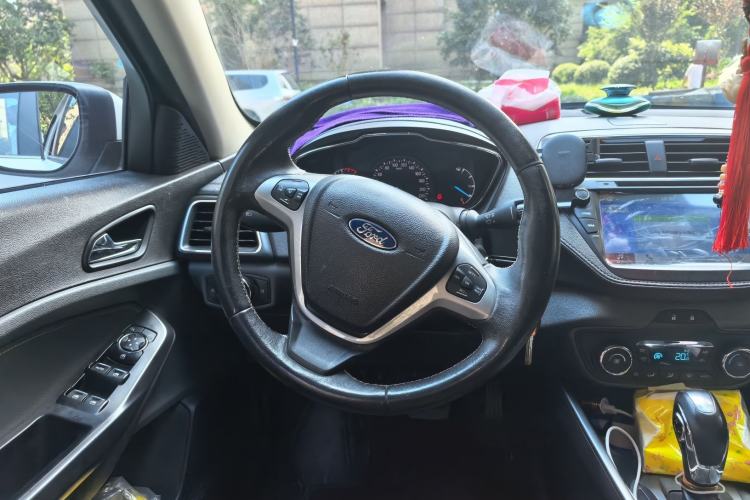 Used Ford Escort 2017 Happiness Edition 1.5L Automatic Fashion Version Steering Wheel