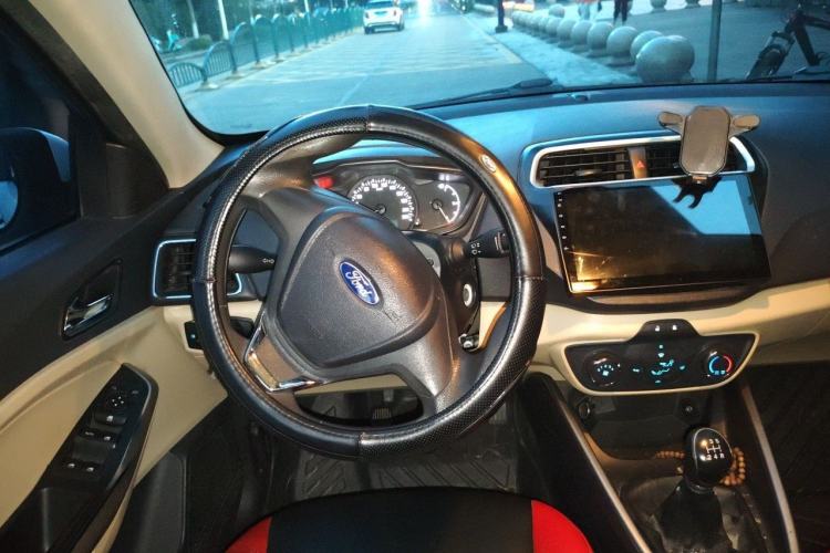 Used Ford Escort 2017 Revised Version 1.5L Manual Comfort Edition Steering Wheel
